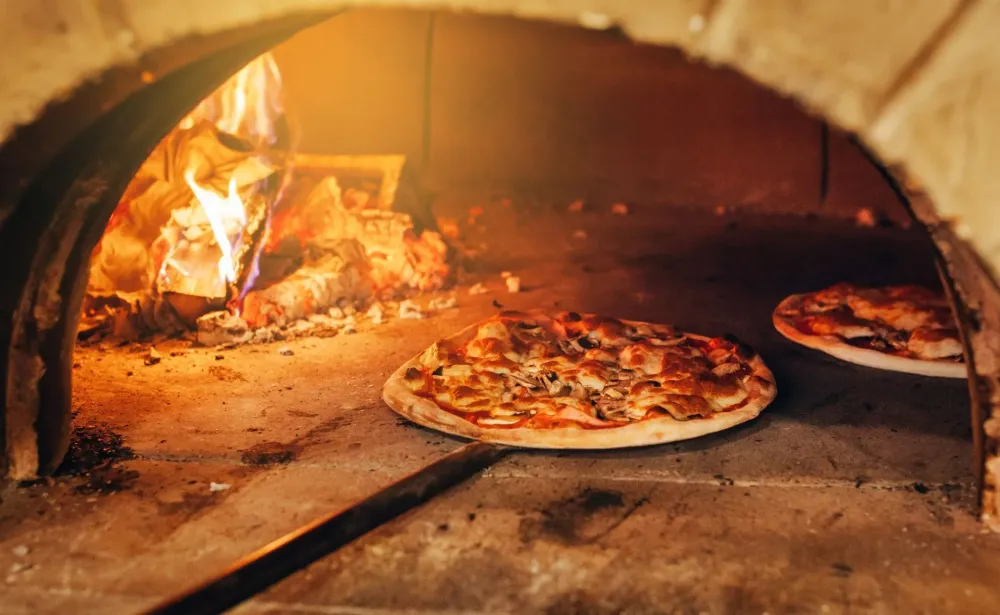 Des stères de bois pour four à pizzwebp
